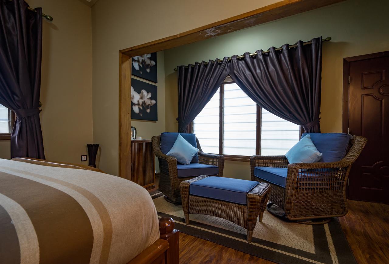 Maaha Beach Resort Anochi Экстерьер фото