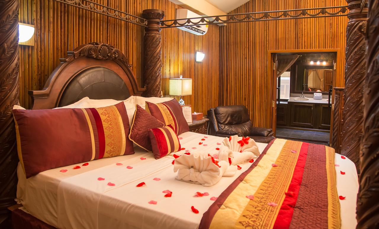 Maaha Beach Resort Anochi Экстерьер фото