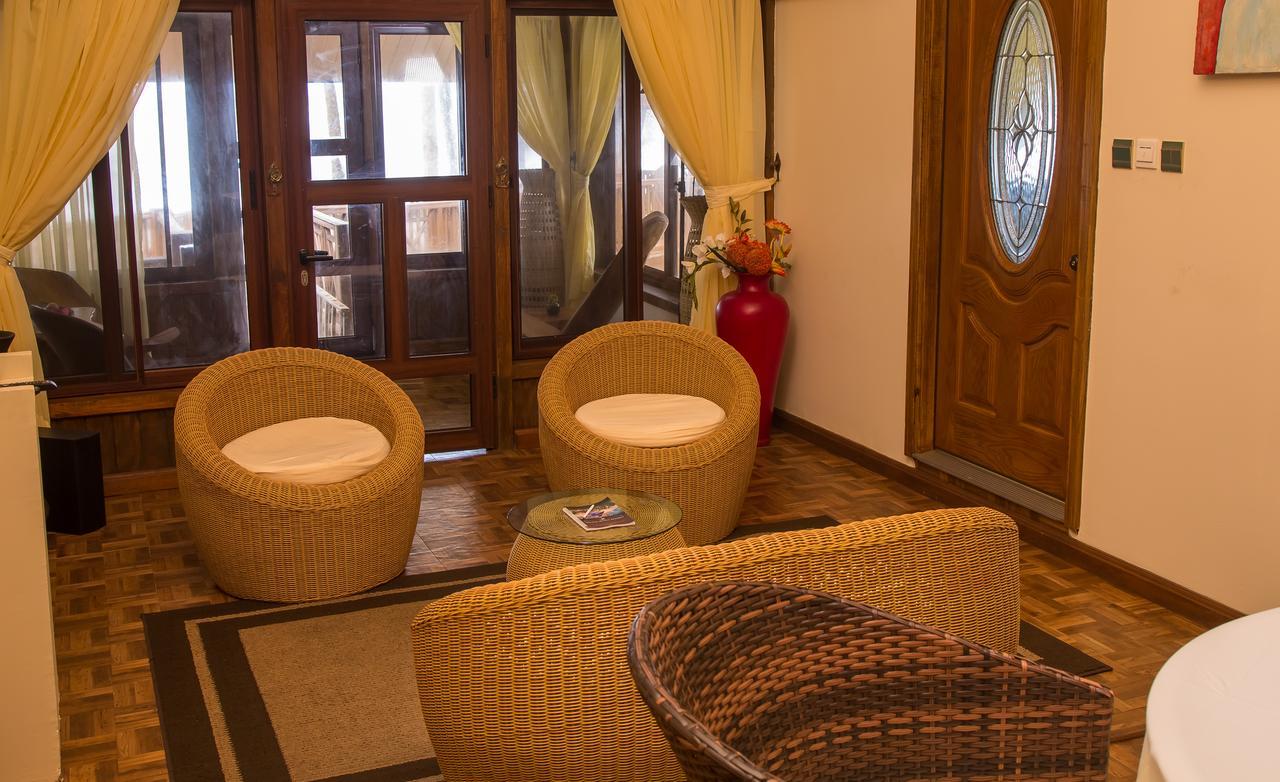 Maaha Beach Resort Anochi Экстерьер фото